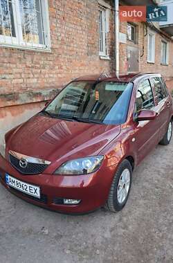 Хэтчбек Mazda 2 2007 в Коростене