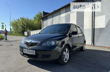 Mazda 2  2005