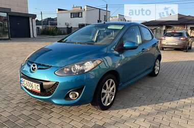 Mazda 2  2011