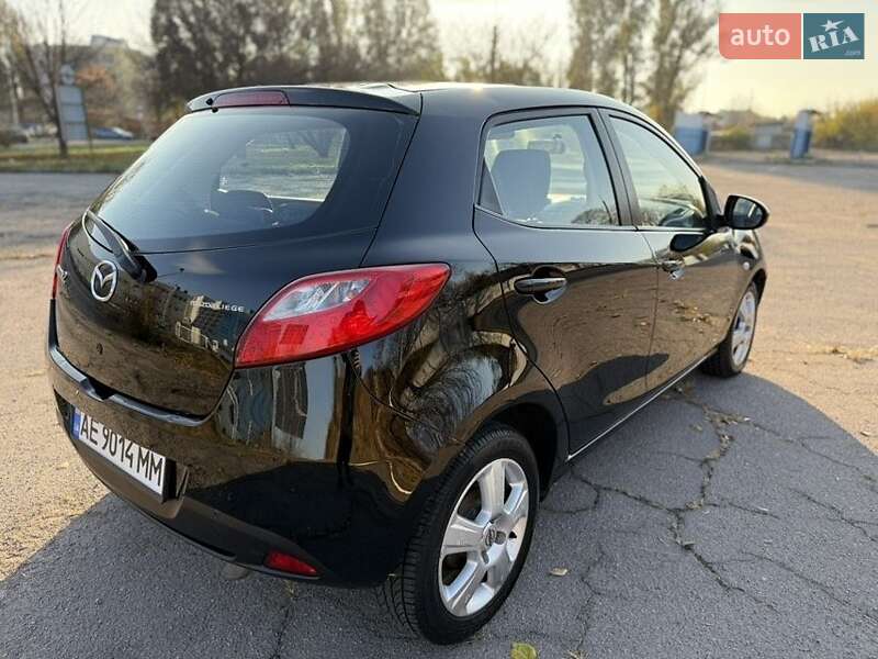 Хэтчбек Mazda 2 2008 в Днепре