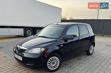 Mazda 2  2004