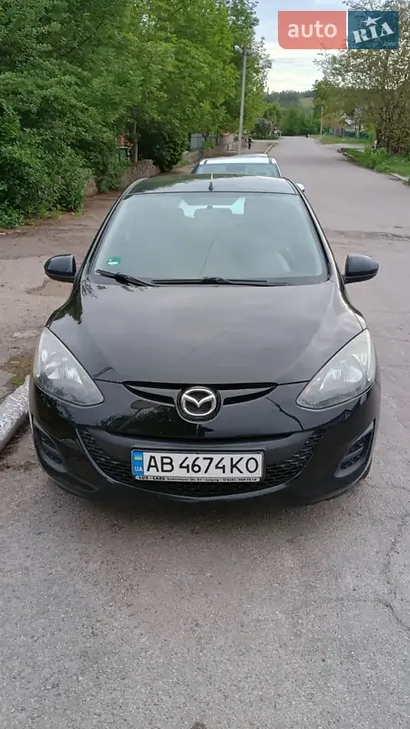 Mazda 2 2011