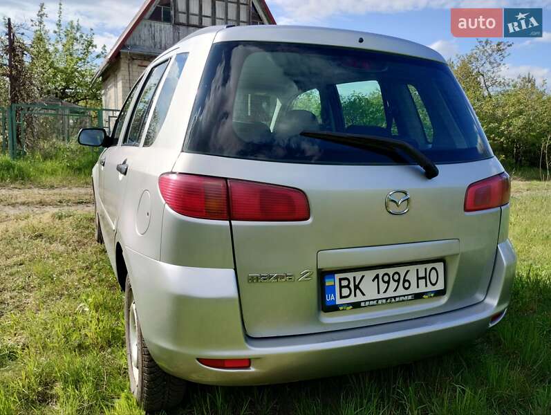 Хетчбек Mazda 2 2004 в Рівному