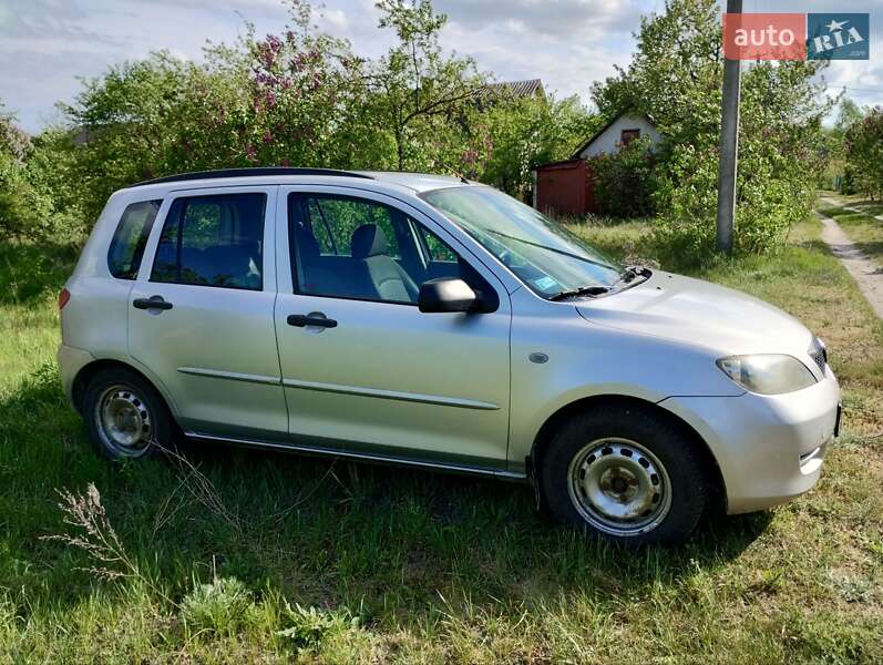 Хетчбек Mazda 2 2004 в Рівному
