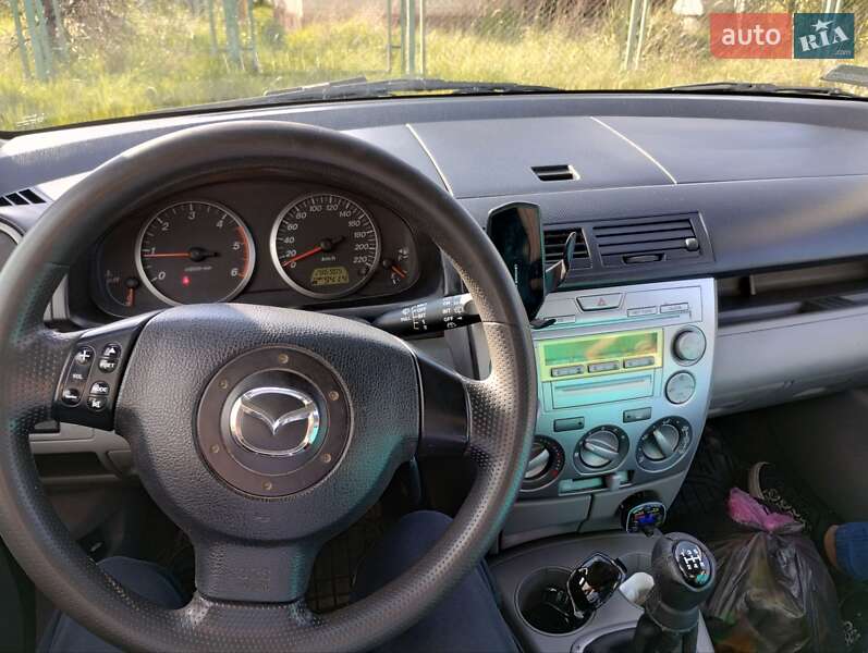 Хетчбек Mazda 2 2004 в Рівному