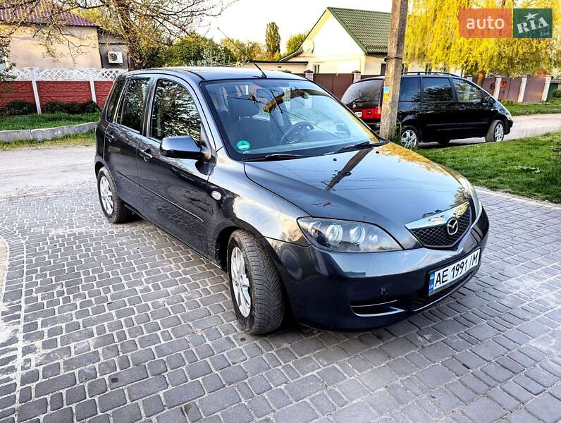 Mazda 2