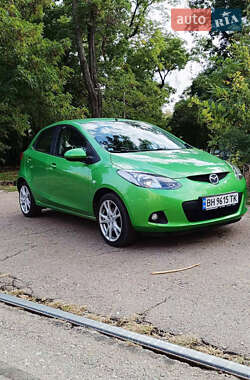 Mazda 2  2007
