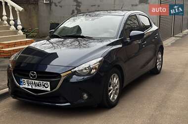 Mazda 2 2016