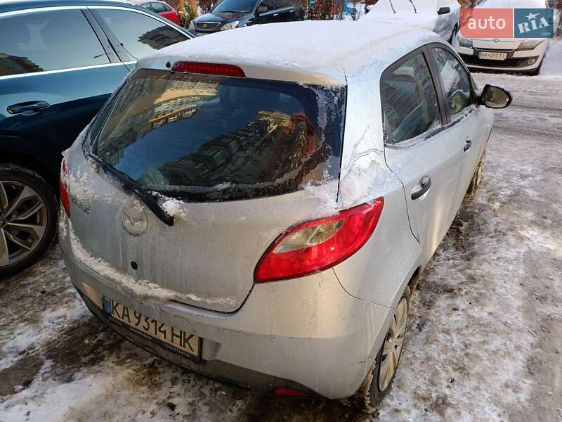 Хетчбек Mazda 2 2009 в Києві