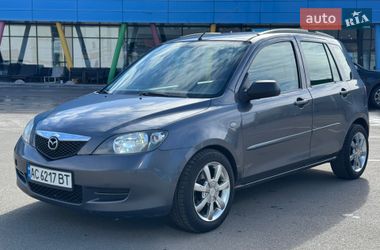 Mazda 2  2004