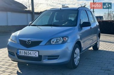 Mazda 2  2004