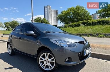 Mazda 2  2008