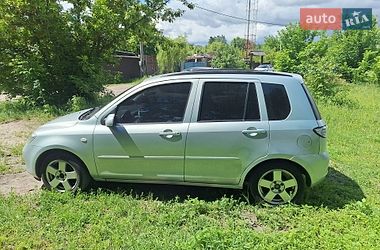 Mazda 2  2004