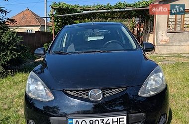Хетчбек Mazda 2 2009 в Ужгороді