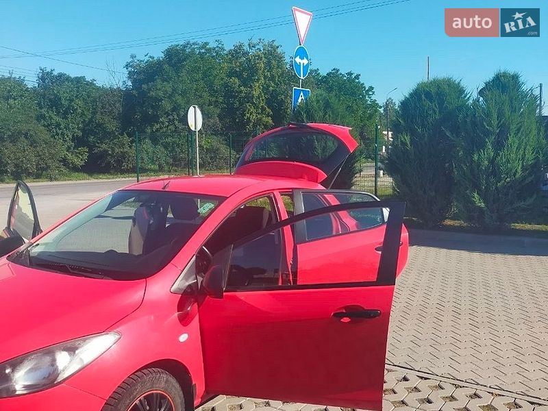 Седан Mazda 2 2009 в Вінниці фото 3 Седан Mazda 2 2009 в Вінниці