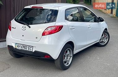 Mazda 2  2008