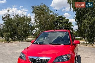 Mazda 2  2006