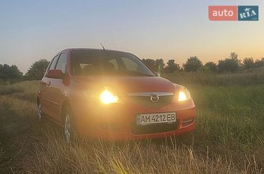 Хетчбек Mazda 2 2005 в Десні