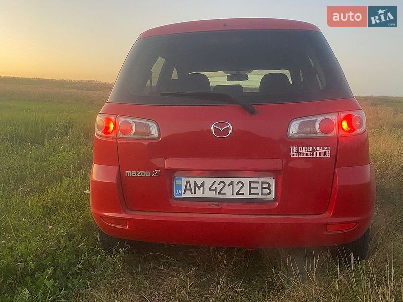 Хетчбек Mazda 2 2005 в Десні
