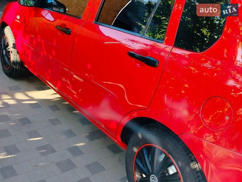 Хетчбек Mazda 2 2005 в Дубні фото 2 Хетчбек Mazda 2 2005 в Дубні