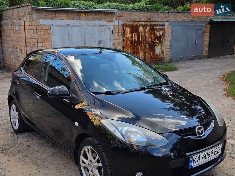Хетчбек Mazda 2 2008 в Києві фото 3 Хетчбек Mazda 2 2008 в Києві