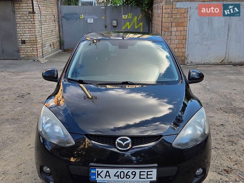 Хетчбек Mazda 2 2008 в Києві фото 2 Хетчбек Mazda 2 2008 в Києві