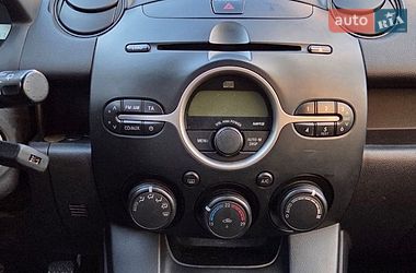 Хетчбек Mazda 2 2008 в Києві фото 27 Хетчбек Mazda 2 2008 в Києві