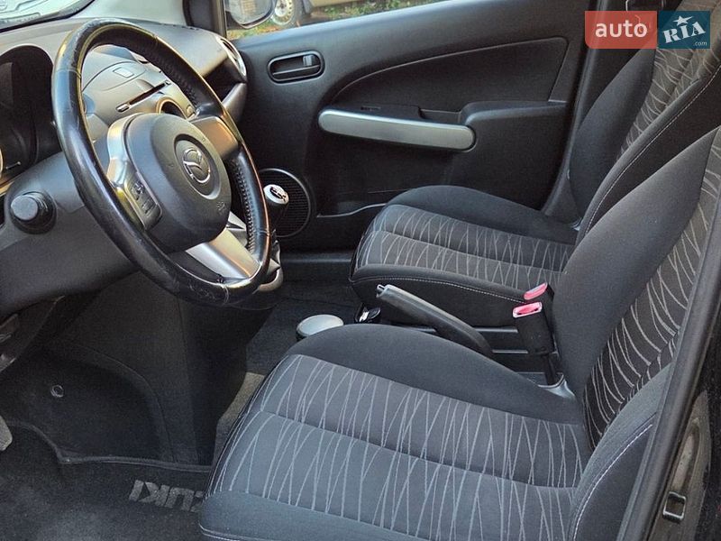 Хетчбек Mazda 2 2008 в Києві фото 22 Хетчбек Mazda 2 2008 в Києві