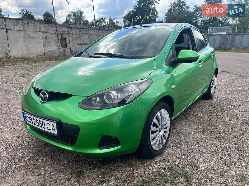Хетчбек Mazda 2 2008 в Чернігові