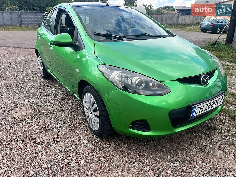 Хетчбек Mazda 2 2008 в Чернігові