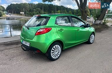 Хетчбек Mazda 2 2008 в Чернігові