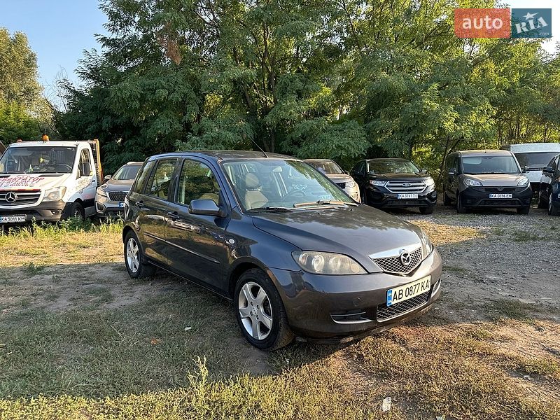 Хэтчбек Mazda 2 2006 в Киеве