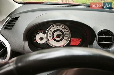 Хэтчбек Mazda 2 2009 в Чернигове