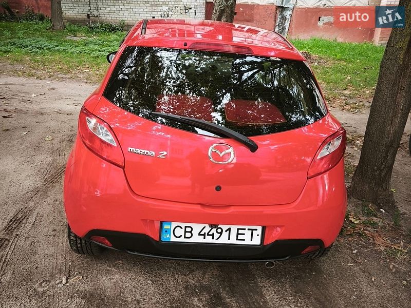 Хэтчбек Mazda 2 2009 в Чернигове