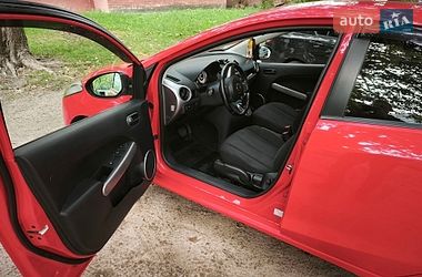 Хэтчбек Mazda 2 2009 в Чернигове
