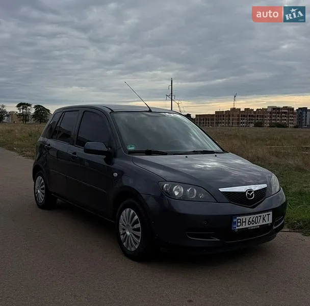 Mazda 2 2006