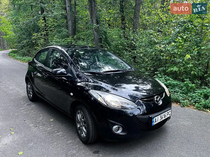 Mazda 2