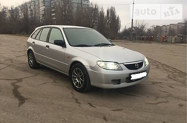 Mazda 323  2003