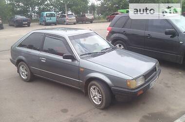 Mazda 323  1987