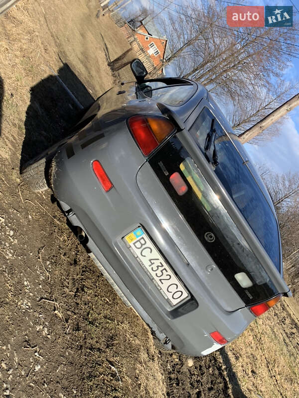 Седан Mazda 323 1996 в Надворной
