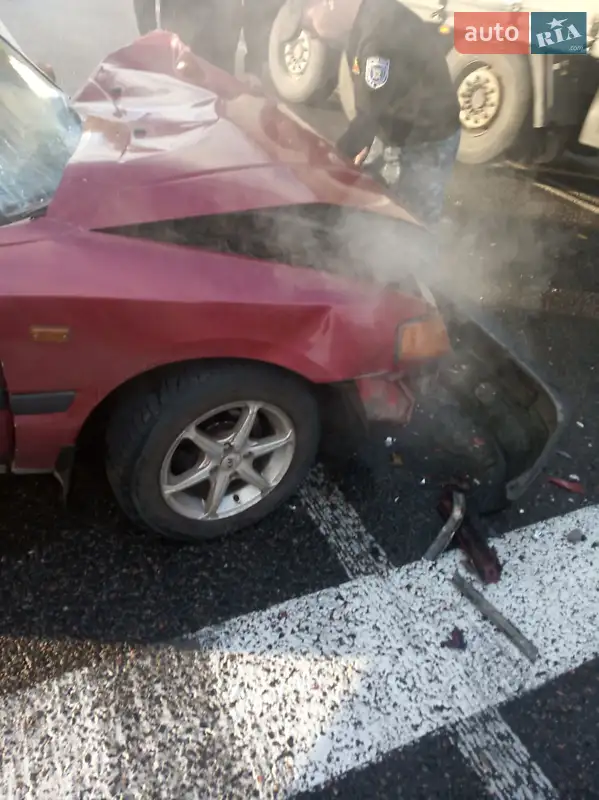 Mazda 323