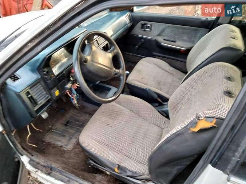 Хетчбек Mazda 323 1978 в Миколаєві