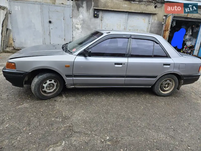 Mazda 323 1991