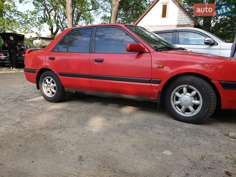 Mazda 323 1993