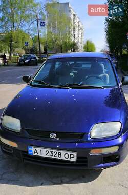 Mazda 323  1995