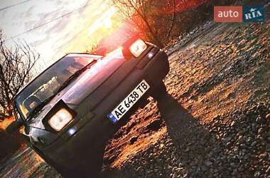 Mazda 323  1992