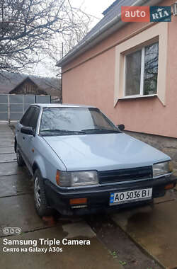 Mazda 323  1986
