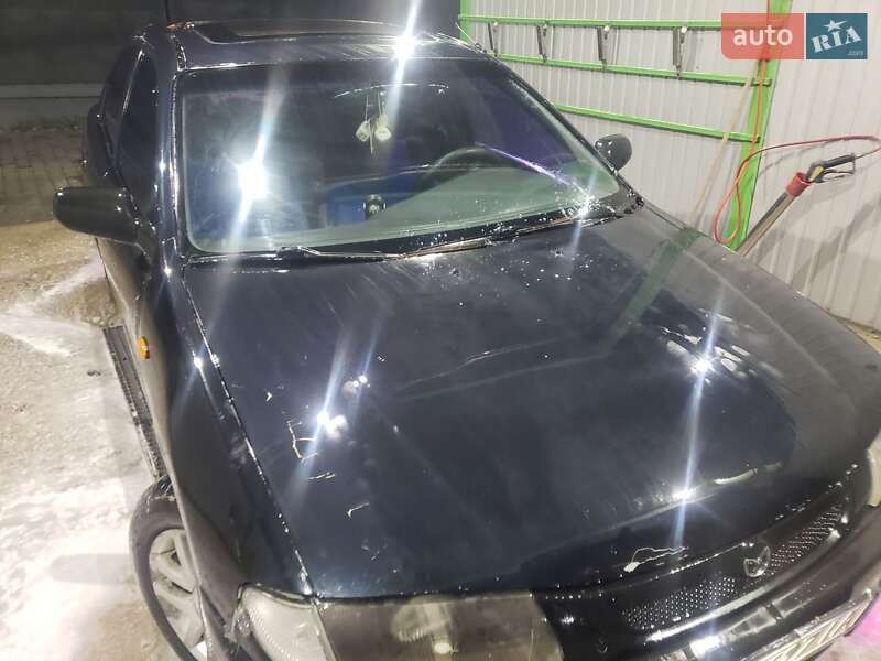 Mazda 323 1995