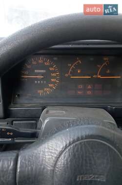 Седан Mazda 323 1987 в Одессе фото Седан Mazda 323 1987 в Одессе