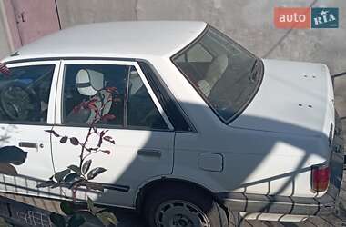 Седан Mazda 323 1987 в Одессе фото 3 Седан Mazda 323 1987 в Одессе